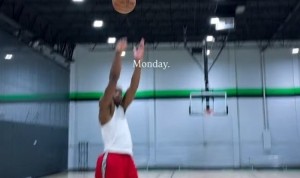 开云平台-两耳不闻窗外事！库明加更新社媒 晒出今日份训练视频