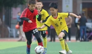 粤媒：梅州全市500多间足球特色学校构建了完善的校园足球体系