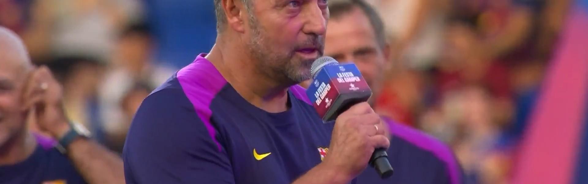 开云官网-跟队：弗里克今天为巴萨球员放假，但仍有部分球员加练