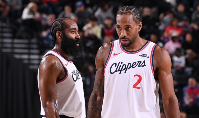 小卡：祝贺哈登得分超奥尼尔 他付出了巨大的努力&amp;是年轻人的榜样