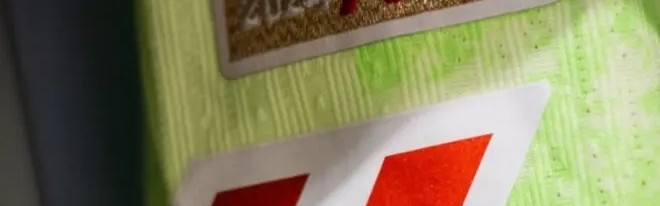 西甲推出冠军徽章设计 巴萨卫冕战袍右袖将绣荣耀标志