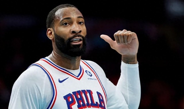 出战5分钟，狂输14分，投篮7中1！球迷：文班打你像打人机